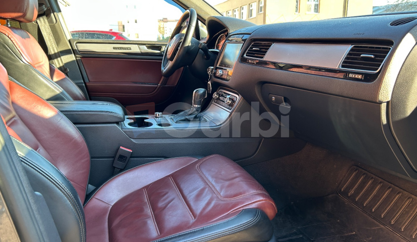 Volkswagen Touareg V6