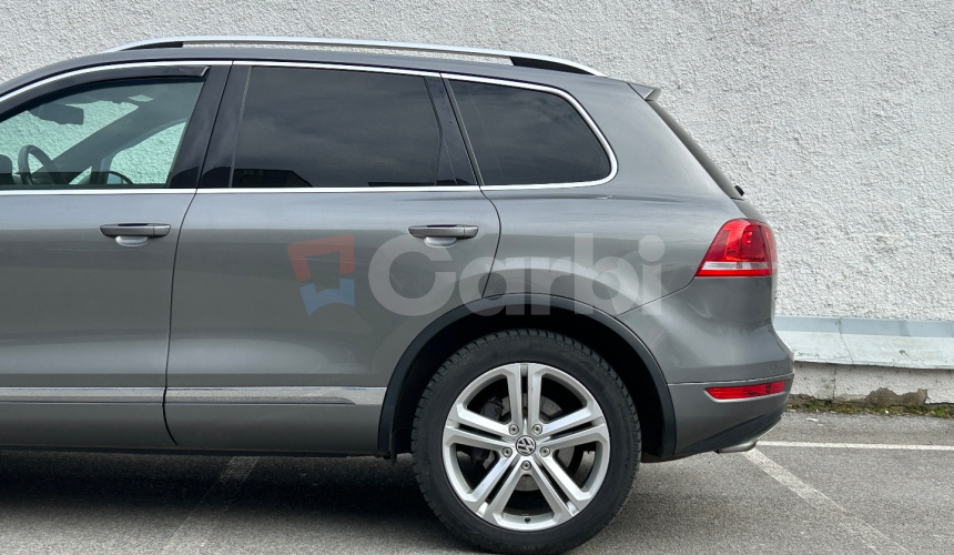 Volkswagen Touareg V6