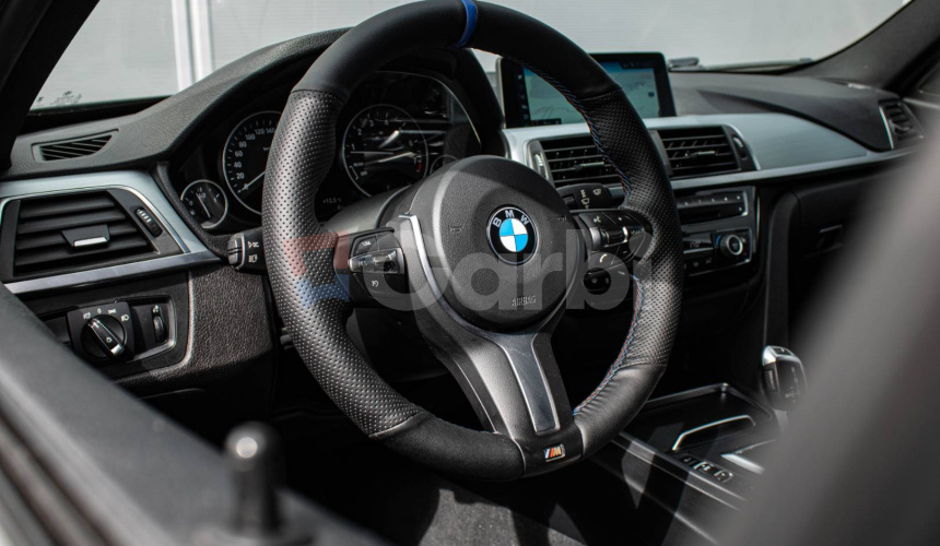 BMW Rad 3 Touring 330i xDrive M Sport A/T