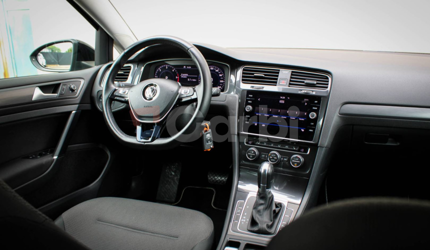 Volkswagen Golf Variant 1.6 TDI BMT Comfortline DSG Virtual Cockpit