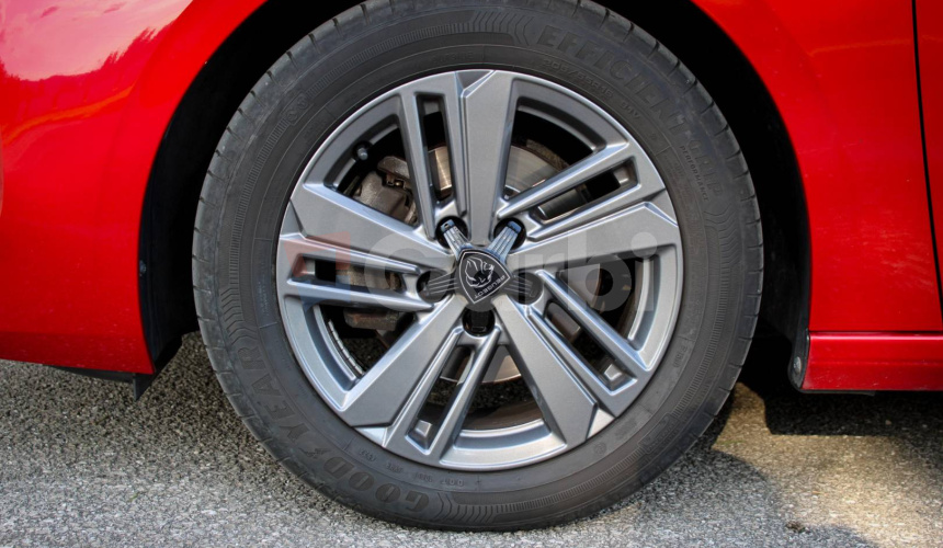 Peugeot 308 1.2 PureTech, 1 majiteľ, SK auto