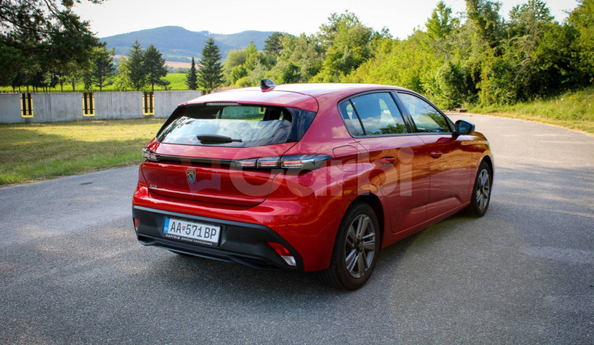 Peugeot 308 1.2 PureTech, 1 majiteľ, SK auto