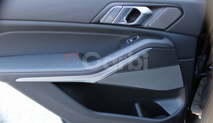 BMW X5 xDRIVE 45e PHEV M-Packet