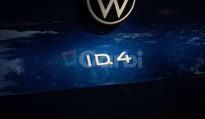 Volkswagen ID.4 Pro Performance 1st edition, super výbava, tepelné čerpadlo,nelakované, el ťažn