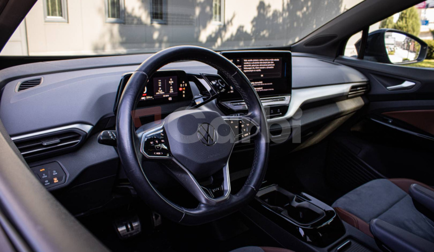 Volkswagen ID.4 Pro Performance 1st edition, super výbava, tepelné čerpadlo,nelakované, el ťažn