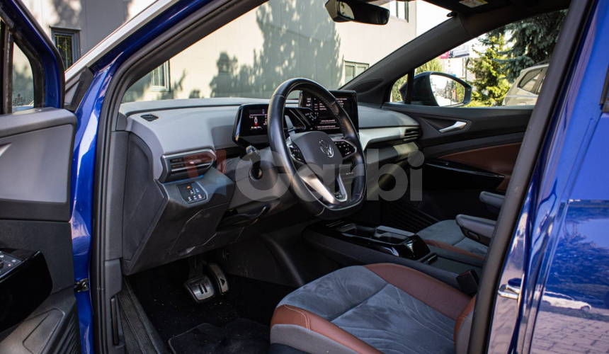 Volkswagen ID.4 Pro Performance 1st edition, super výbava, tepelné čerpadlo,nelakované, el ťažn