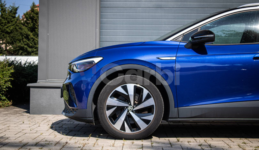 Volkswagen ID.4 Pro Performance 1st edition, super výbava, tepelné čerpadlo,nelakované, el ťažn