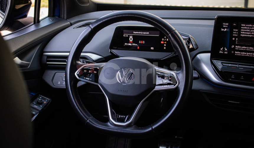 Volkswagen ID.4 Pro Performance 1st edition, super výbava, tepelné čerpadlo,nelakované, el ťažn