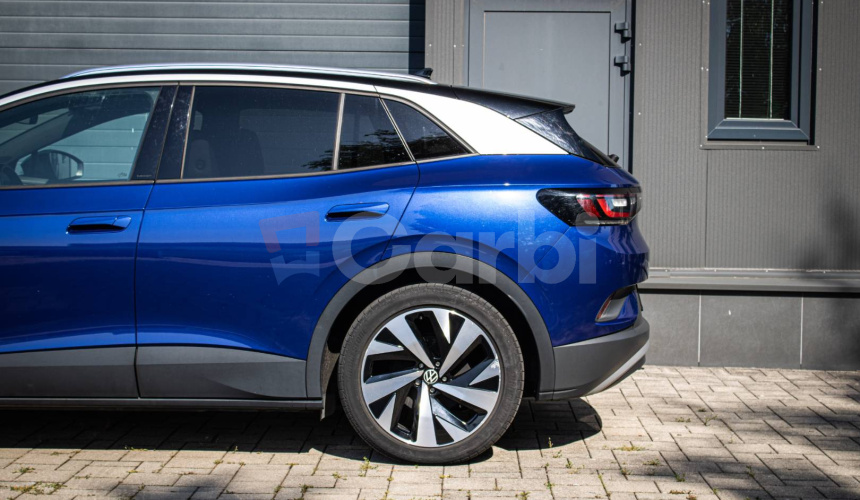 Volkswagen ID.4 Pro Performance 1st edition, super výbava, tepelné čerpadlo,nelakované, el ťažn