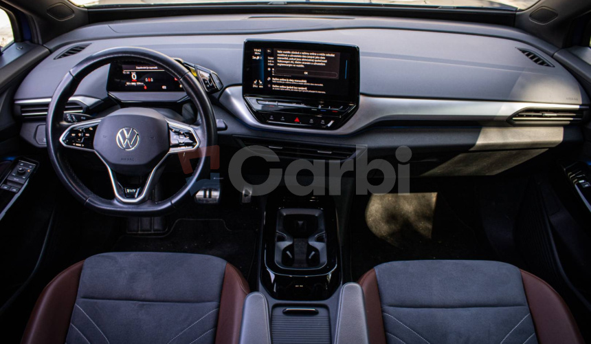 Volkswagen ID.4 Pro Performance 1st edition, super výbava, tepelné čerpadlo,nelakované, el ťažn