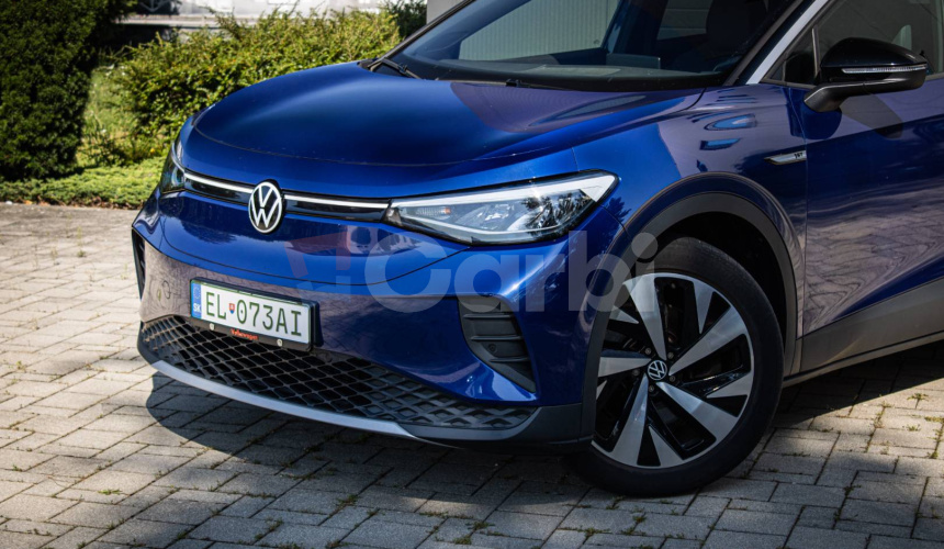 Volkswagen ID.4 Pro Performance 1st edition, super výbava, tepelné čerpadlo,nelakované, el ťažn