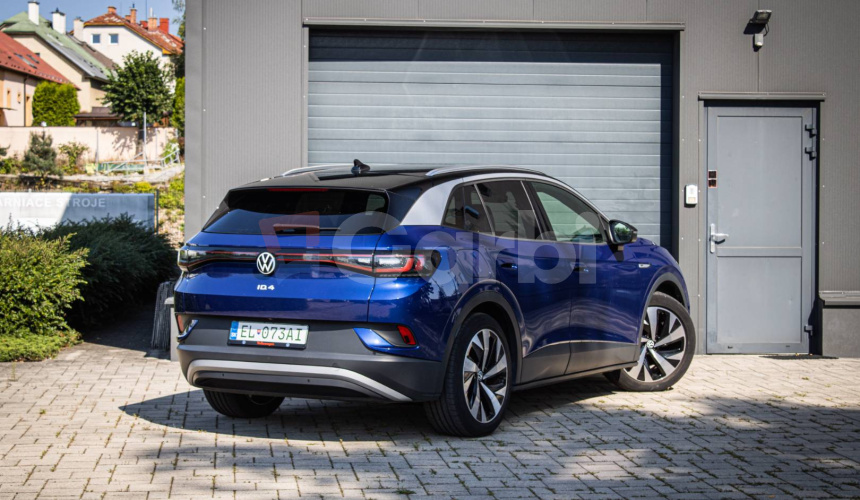 Volkswagen ID.4 Pro Performance 1st edition, super výbava, tepelné čerpadlo,nelakované, el ťažn