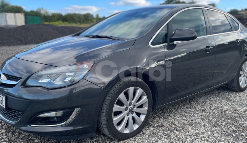 Opel Astra 1.4 Turbo 140k Sport