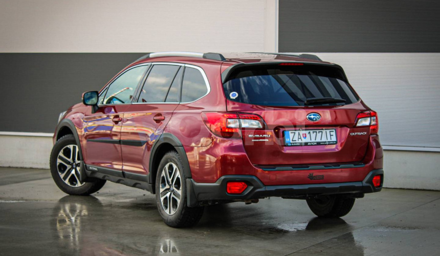 Subaru Outback 2.5i ES Comfort CVT