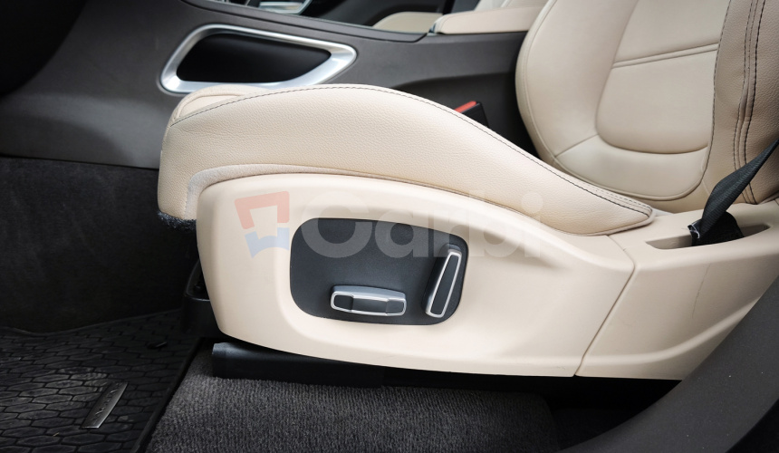 Jaguar F-Pace 2.0 I4 P250 Prestige AWD