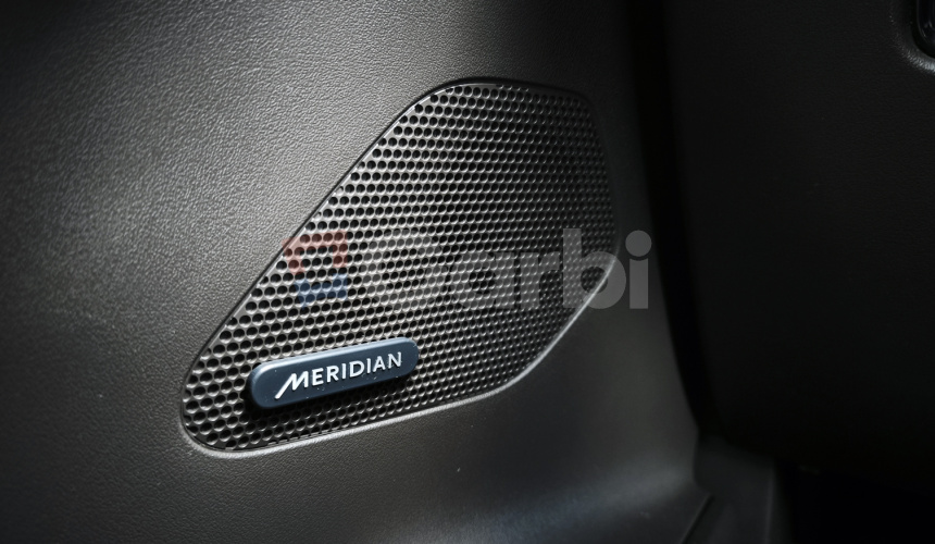 Jaguar F-Pace 2.0 I4 P250 Prestige AWD