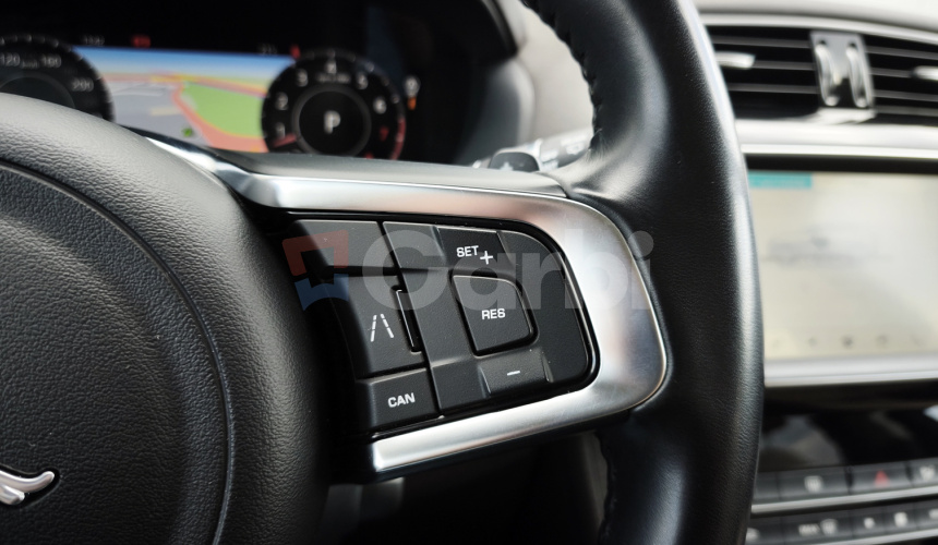 Jaguar F-Pace 2.0 I4 P250 Prestige AWD