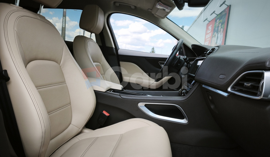 Jaguar F-Pace 2.0 I4 P250 Prestige AWD