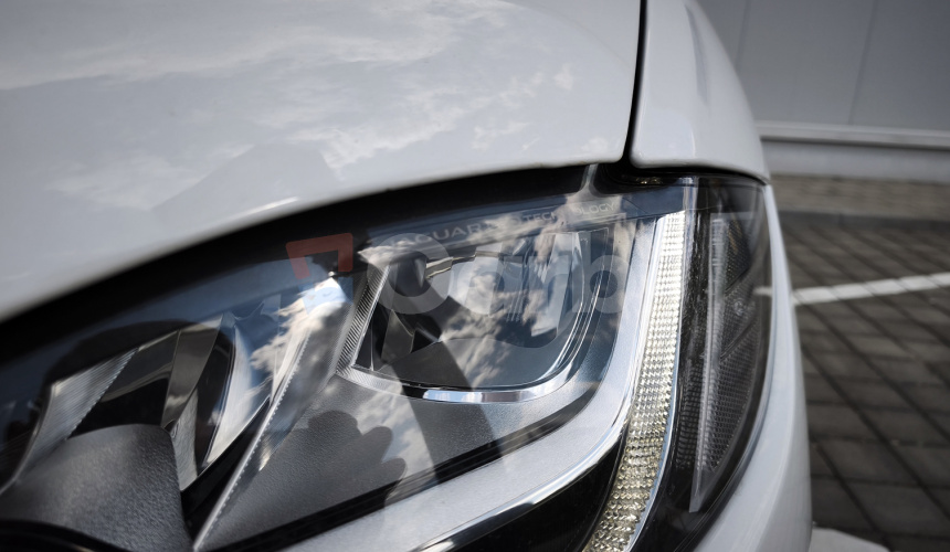 Jaguar F-Pace 2.0 I4 P250 Prestige AWD