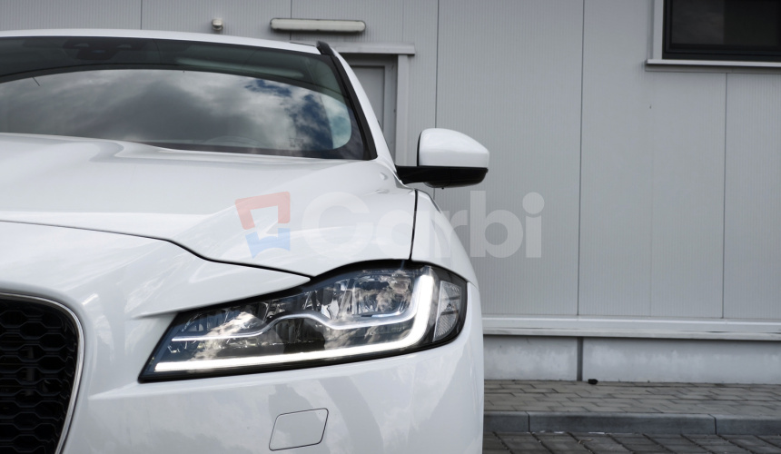 Jaguar F-Pace 2.0 I4 P250 Prestige AWD