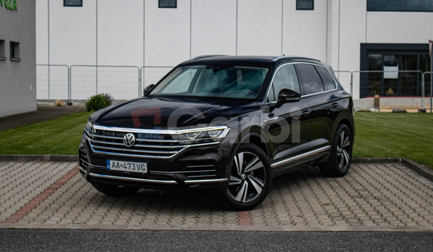 Volkswagen Touareg 3.0 TDI 170kW, Natáčacia zadná náprava, Masáž, Vzduch, Nočné videnie