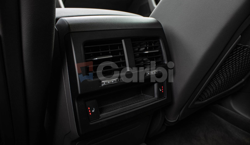 Volkswagen Touareg 3.0 TDI 170kW, Natáčacia zadná náprava, Masáž, Vzduch, Nočné videnie