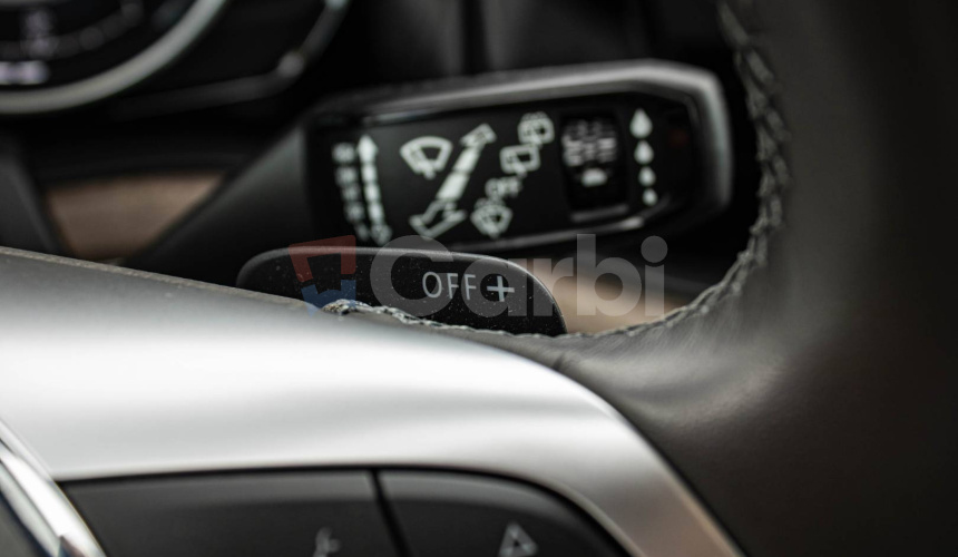 Volkswagen Touareg 3.0 TDI 170kW, Natáčacia zadná náprava, Masáž, Vzduch, Nočné videnie