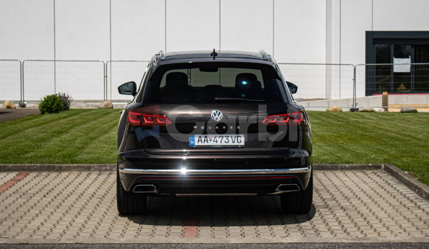 Volkswagen Touareg 3.0 TDI 170kW, Natáčacia zadná náprava, Masáž, Vzduch, Nočné videnie