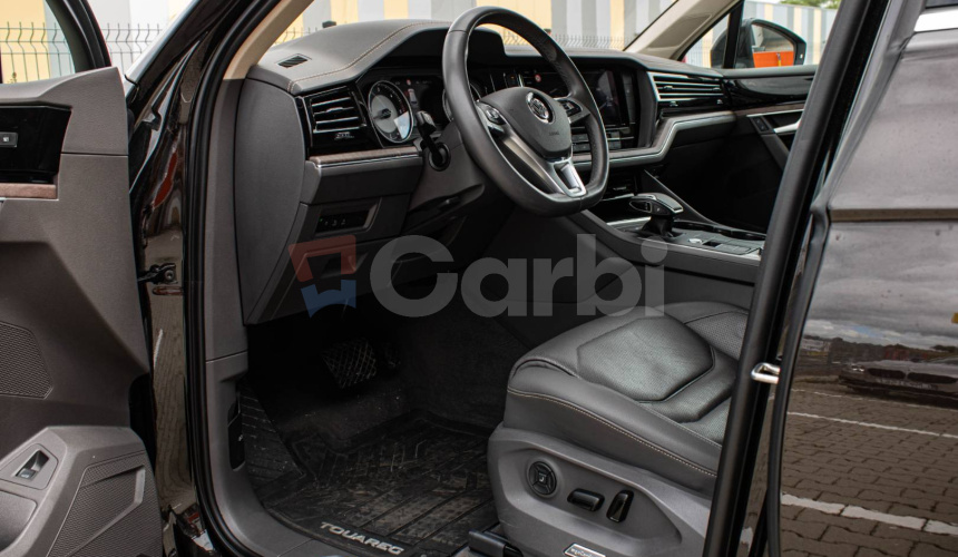 Volkswagen Touareg 3.0 TDI 170kW, Natáčacia zadná náprava, Masáž, Vzduch, Nočné videnie