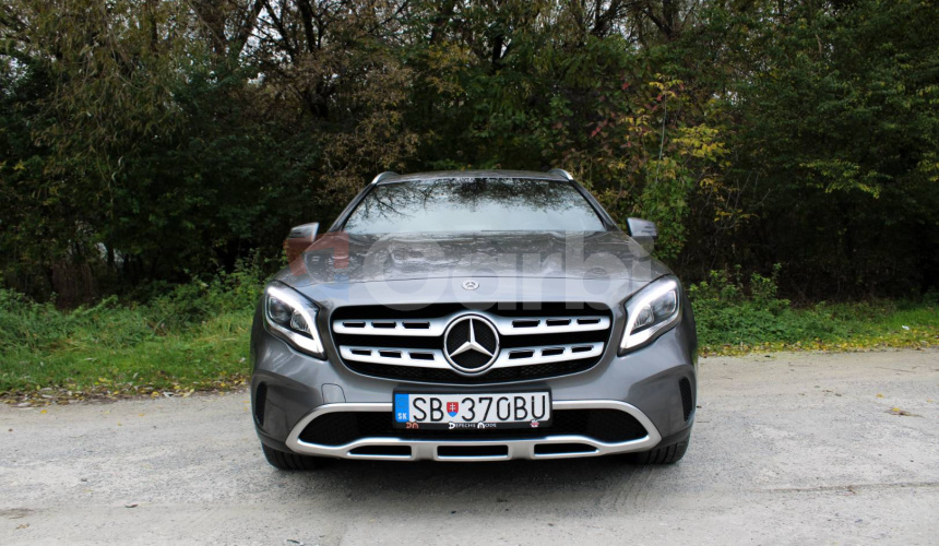 Mercedes-Benz GLA 200 d 4MATIC A/T