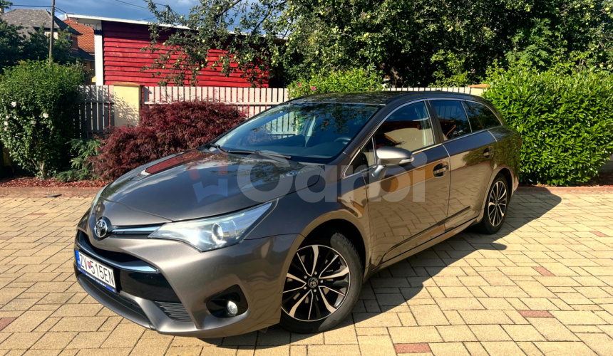 Toyota Avensis 2,0 d4d 105kW kombi