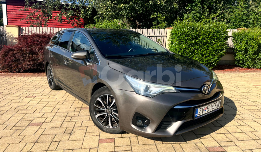 Toyota Avensis 2,0 d4d 105kW kombi