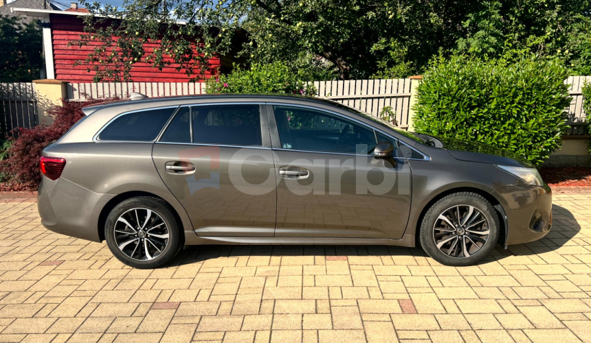 Toyota Avensis 2,0 d4d 105kW kombi