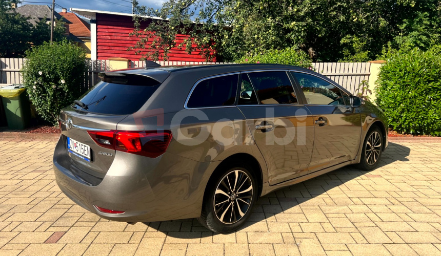 Toyota Avensis 2,0 d4d 105kW kombi