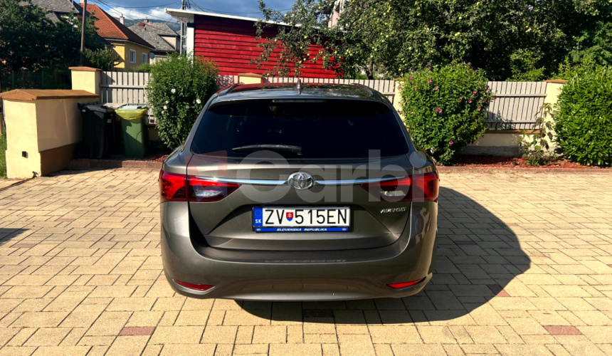 Toyota Avensis 2,0 d4d 105kW kombi