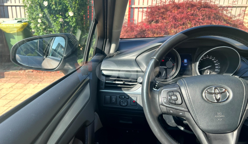 Toyota Avensis 2,0 d4d 105kW kombi