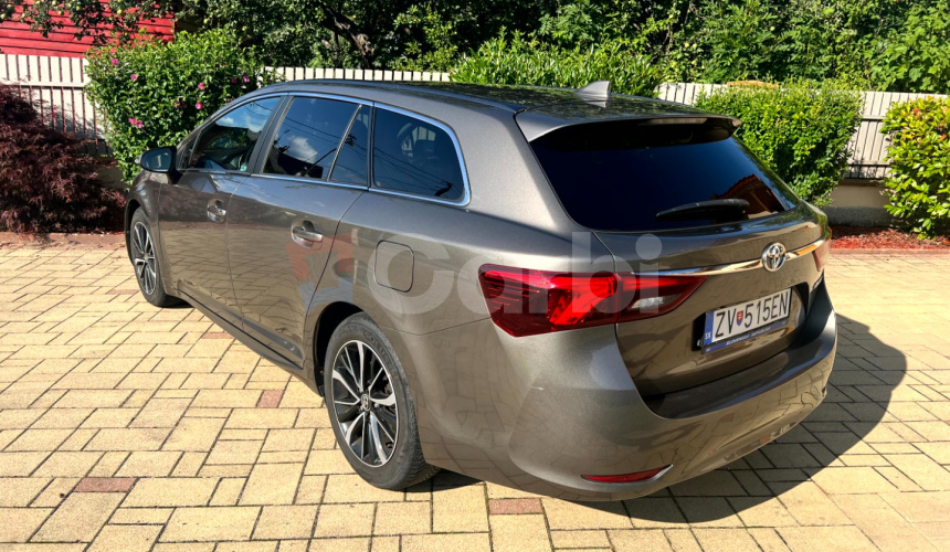 Toyota Avensis 2,0 d4d 105kW kombi