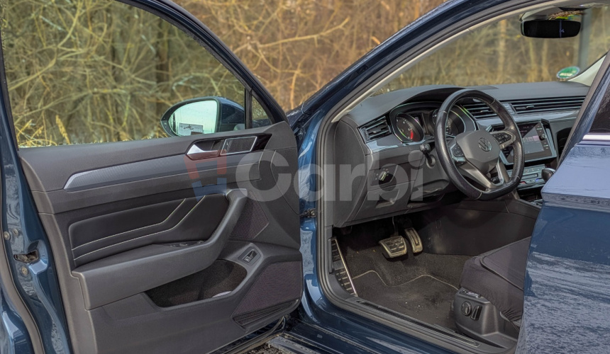 Volkswagen Passat Variant 2.0 TDI R-Line DSG, 140kW, A7, 5d.