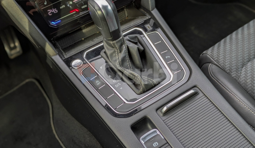 Volkswagen Passat Variant 2.0 TDI R-Line DSG, 140kW, A7, 5d.