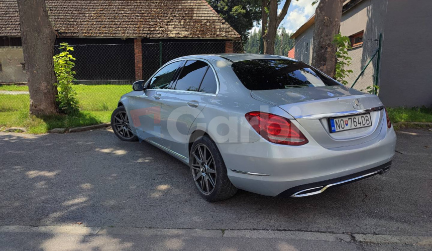 Mercedes-Benz C trieda Sedan 180 d