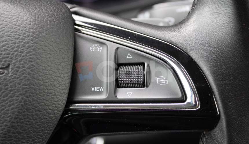 Škoda Karoq 1.6 TDI Style DSG, Virtual, Kamera, Navi