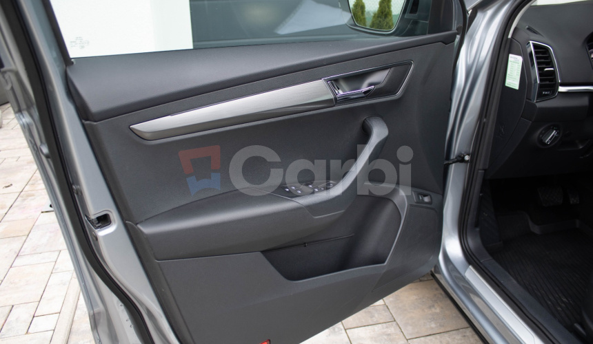 Škoda Karoq 1.6 TDI Style DSG, Virtual, Kamera, Navi