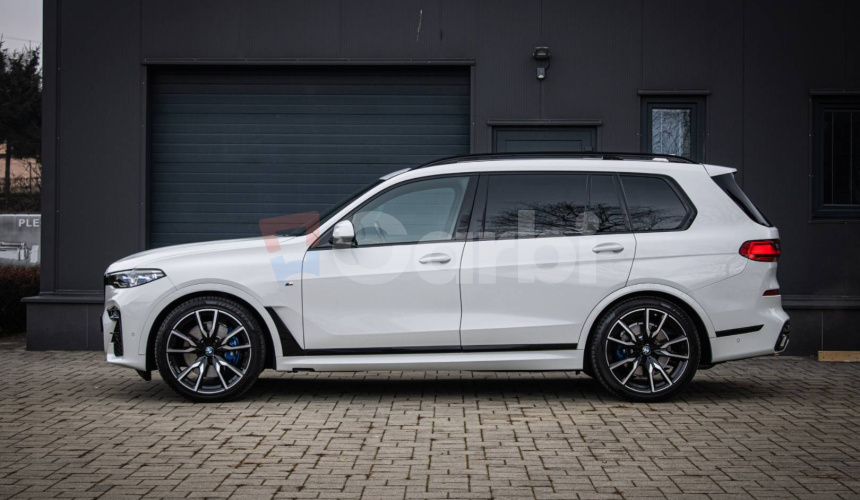BMW X7 40d xDrive Msport, Servis grátis, Laser, soft-close, Pano sky lounge, DPH