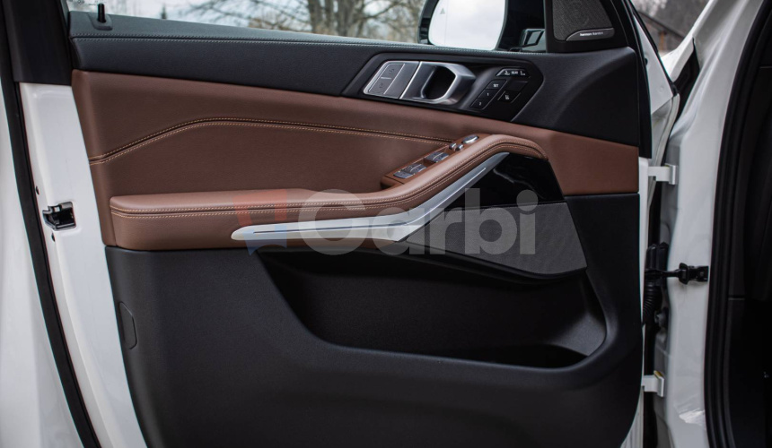 BMW X7 40d xDrive Msport, Servis grátis, Laser, soft-close, Pano sky lounge, DPH