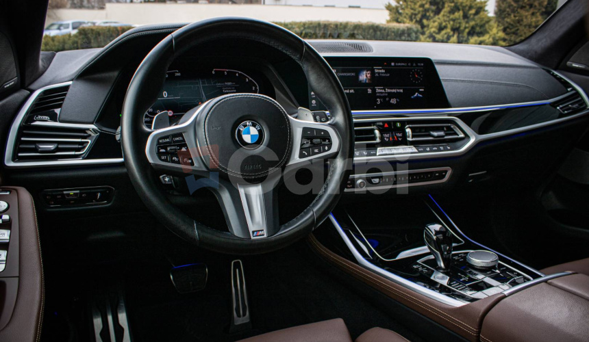 BMW X7 40d xDrive Msport, Servis grátis, Laser, soft-close, Pano sky lounge, DPH