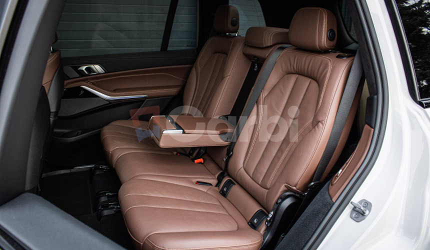 BMW X7 40d xDrive Msport, Servis grátis, Laser, soft-close, Pano sky lounge, DPH
