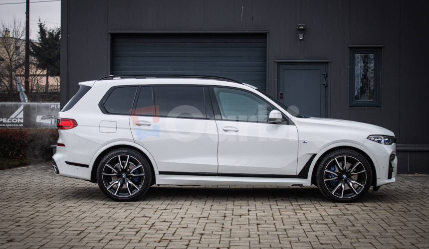 BMW X7 40d xDrive Msport, Servis grátis, Laser, soft-close, Pano sky lounge, DPH