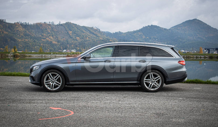 Mercedes-Benz E trieda All-Terrain 220d 4matic Airmatic 9G-Tronic, vzduch, HUD, Ťažné, MB conne