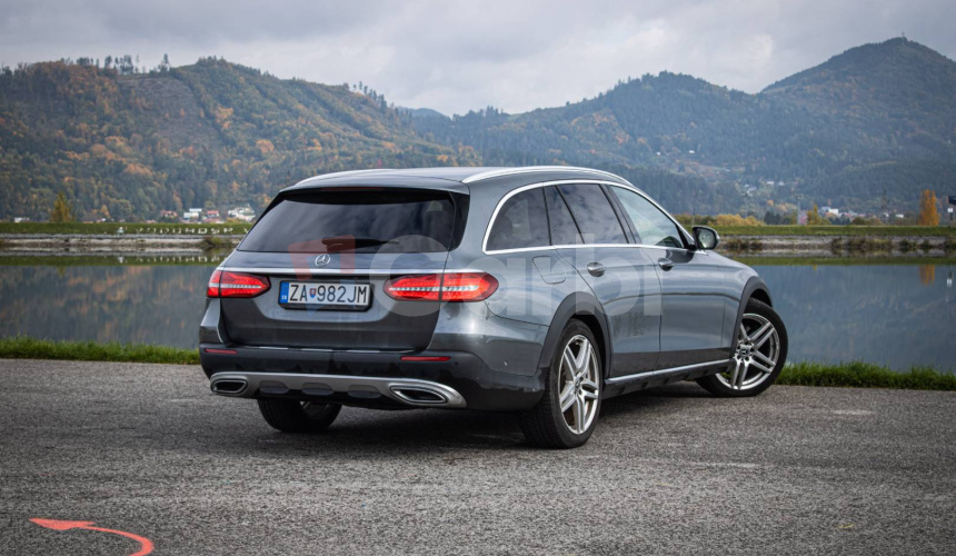 Mercedes-Benz E trieda All-Terrain 220d 4matic Airmatic 9G-Tronic, vzduch, HUD, Ťažné, MB conne
