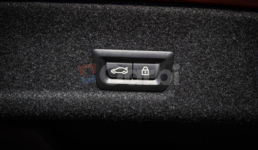 BMW Rad 3 M340i xDrive orig. M doplnky, TOP výbava, Laser svetlá, šíber, Asistenti, DPH